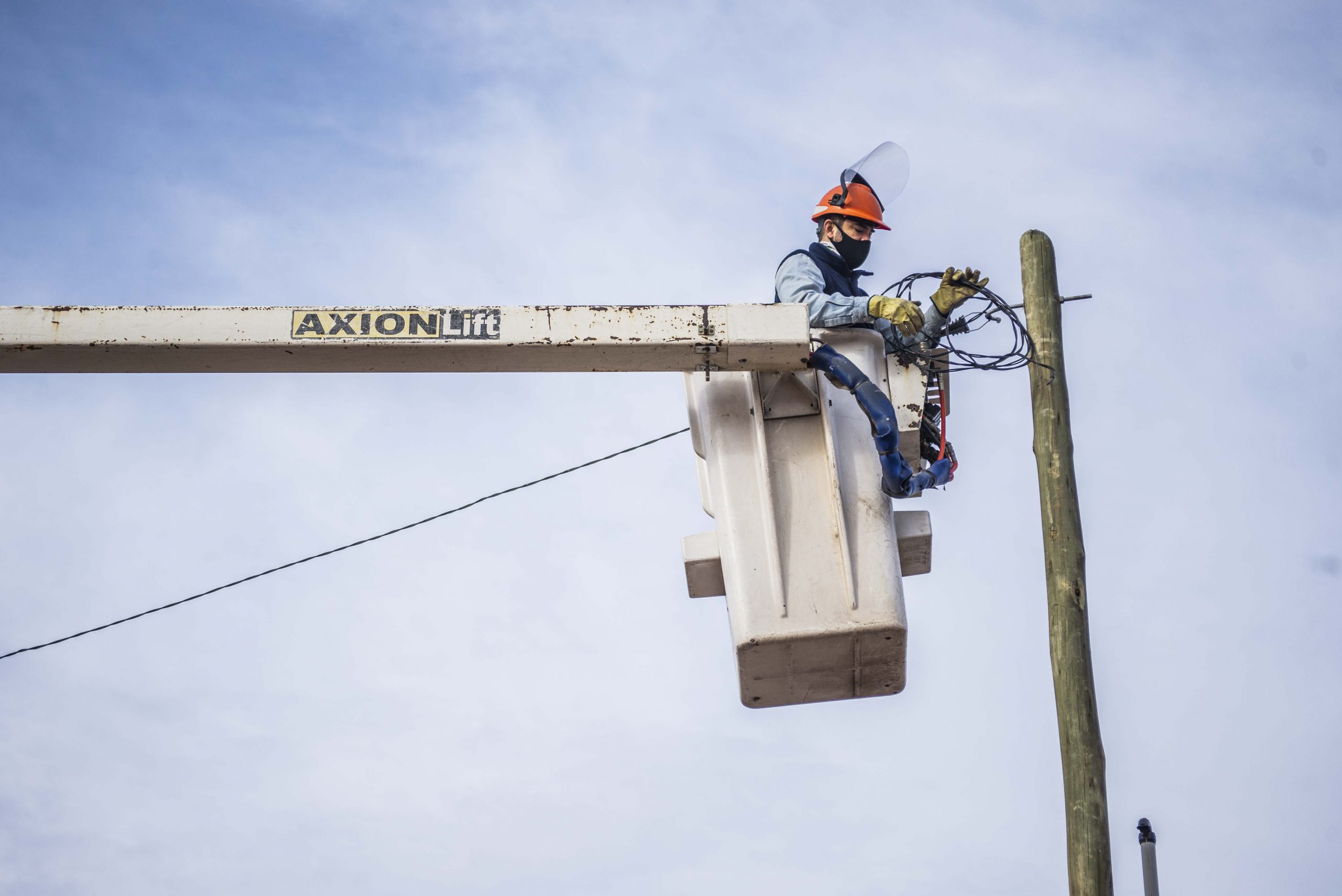 Lee más sobre el artículo Calfibra: Avanza la construcción de la red de Fibra Óptica de Calf.