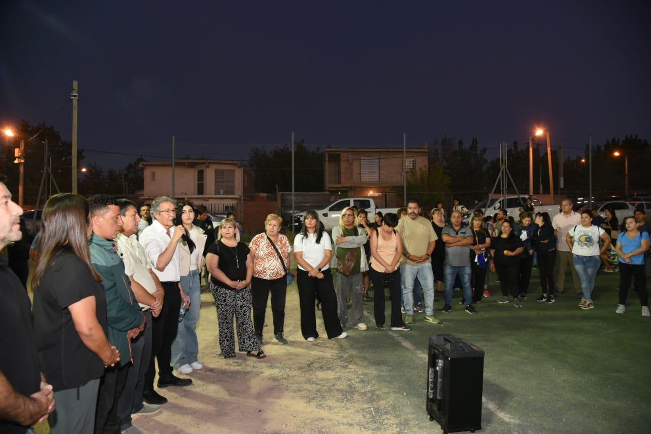 Lee más sobre el artículo CALF hizo realidad la iluminación de la cancha barrial en El Nido de 7 de Mayo.