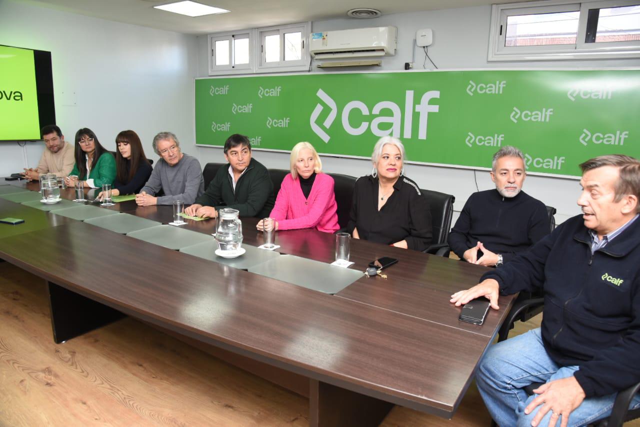 En este momento estás viendo FIRMA DE CONVENIO ENTRE CALFRENOVA Y ATE POR OBRA DE GENERACIÓN ELÉCTRICA