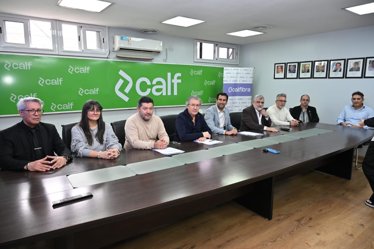 Lee más sobre el artículo CALFIBRA ACELERA SU EXPANSIÓN: INICIAN OBRAS DE CONECTIVIDAD POR FIBRA ÓPTICA PARA MÁS BARRIOS DE NEUQUÉN