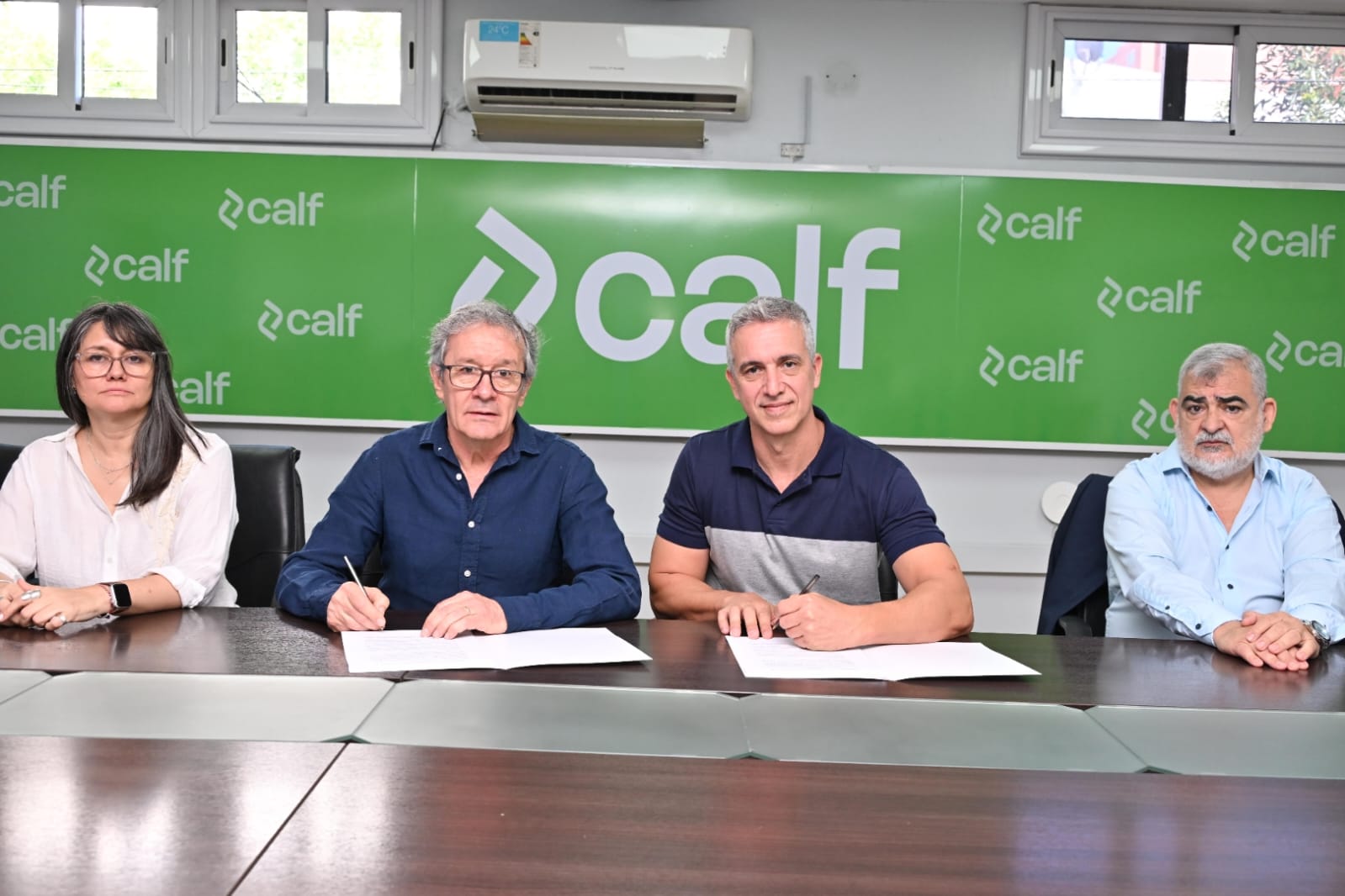 Lee más sobre el artículo CALF y el Club El Biguá firman un convenio de cooperación para fortalecer la conectividad y el desarrollo social