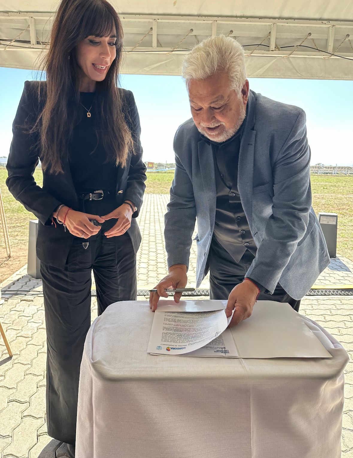 Lee más sobre el artículo CALF participó de la inauguración del parque solar cooperativo más grande del país y avanzó en acuerdos de formación