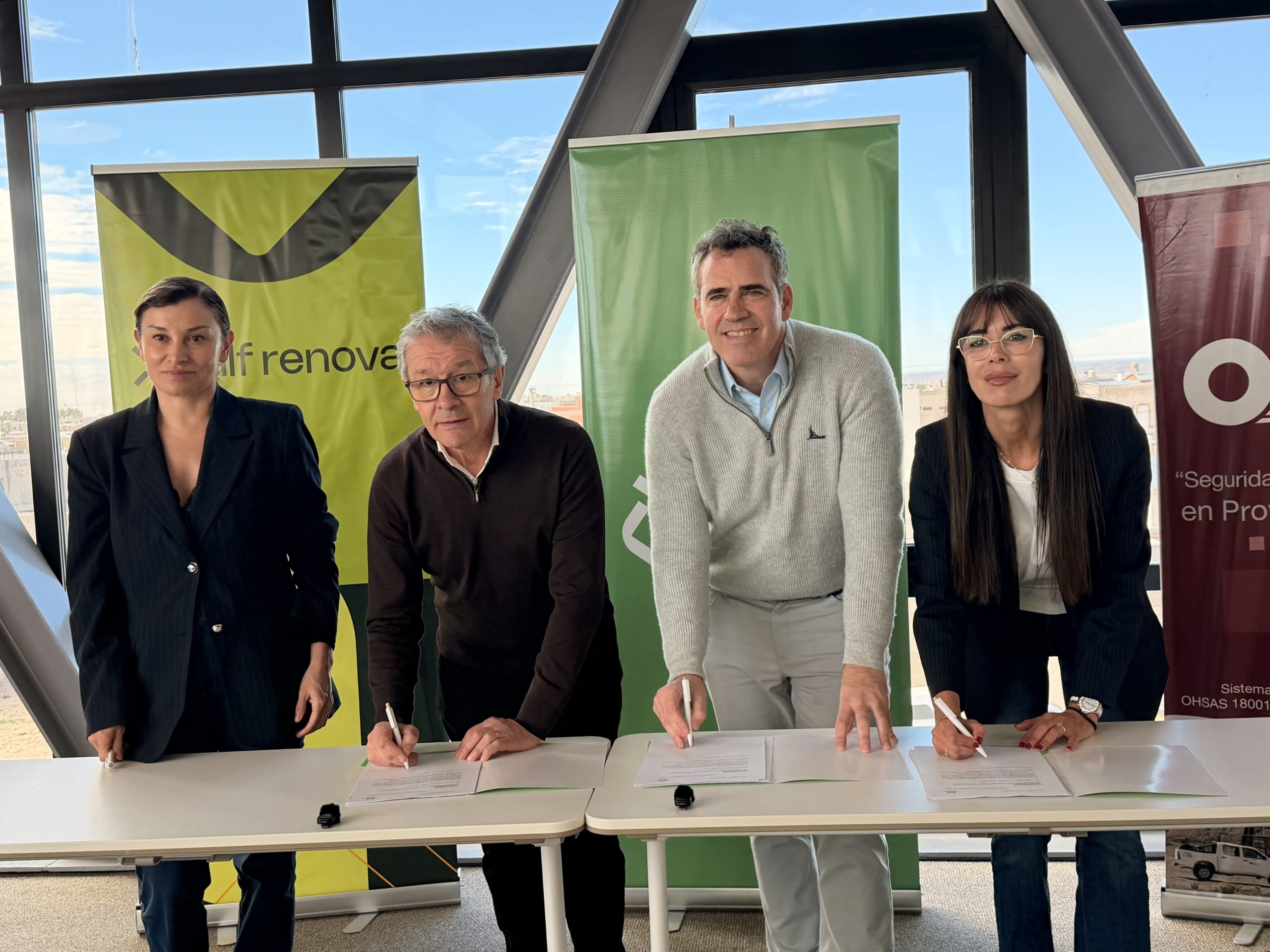 Lee más sobre el artículo CALF y el Polo Tecnológico avanzan con la instalación de paneles solares en el Edificio ENE